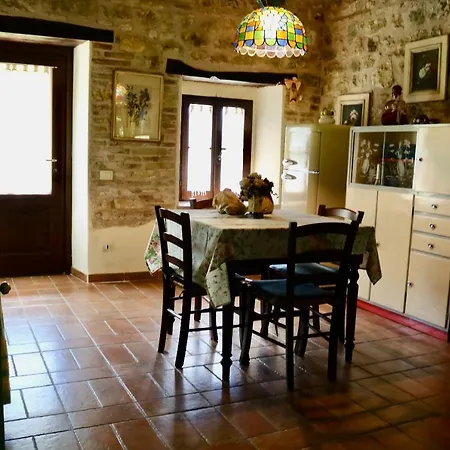 La Collina Dei Ciliegi 아파트 *